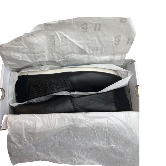 TOMS x Star Wars Darth Vader Black Leather Classic Slip Ons Women’s 8.5 - Picture 12 of 14